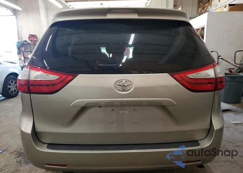 2015 Toyota Sienna Xle from USA, damaged, VIN 5TDYK3DC5FS558533